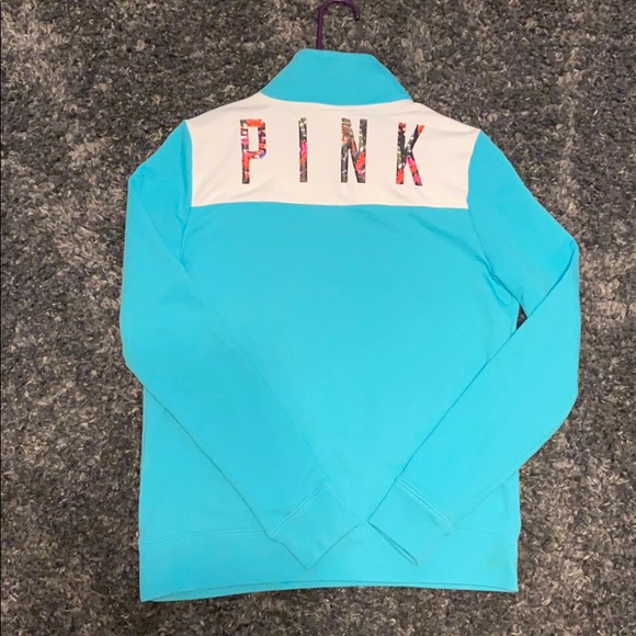 PINK 3/4 zip with flower / leaf PINK on back. - Picture 6 of 10